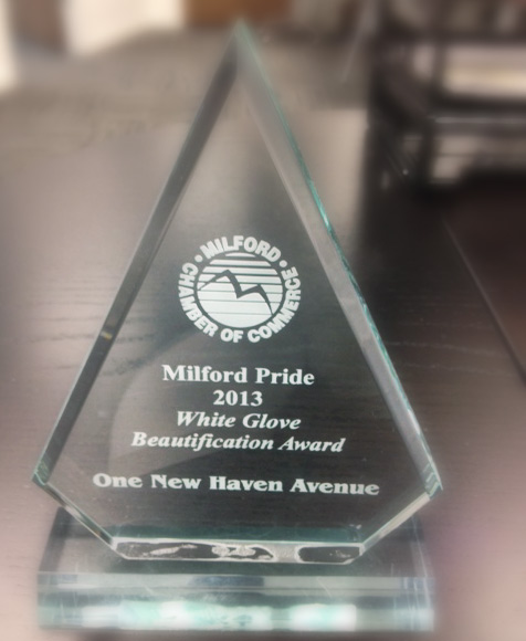 Metro Star Receives Milford Pride White Glove Beautification Award